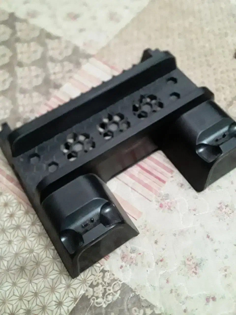 فن خنک کننده ای دسته ای پی اس فور|کنسول، بازی ویدئویی و آنلاین|پرند, فاز ۵|دیوار