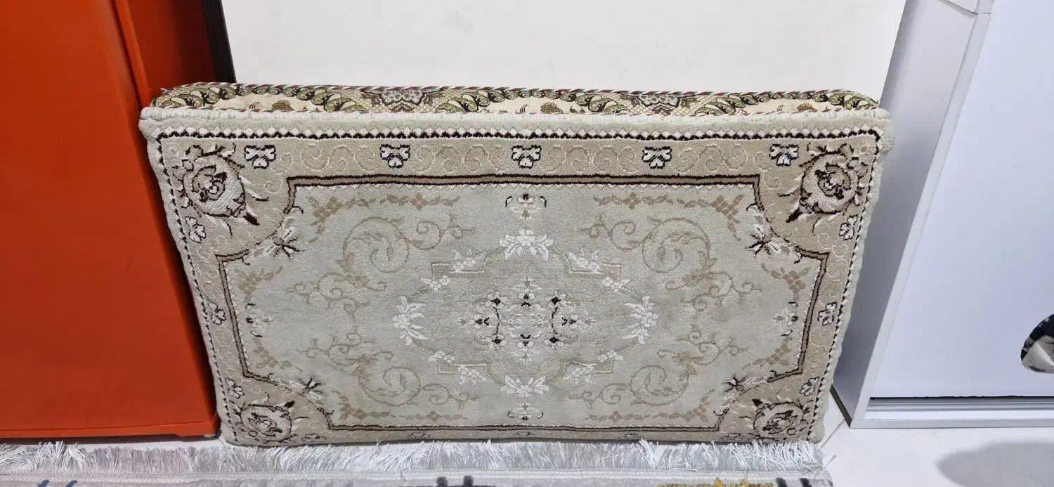 پشتی|پشتی|تهران, گلستان (شهرک راه آهن)|دیوار