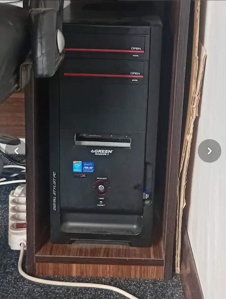 کامپیوتر به همراه میز و صندلی و باند|رایانه رومیزی|کرج, گلدشت|دیوار