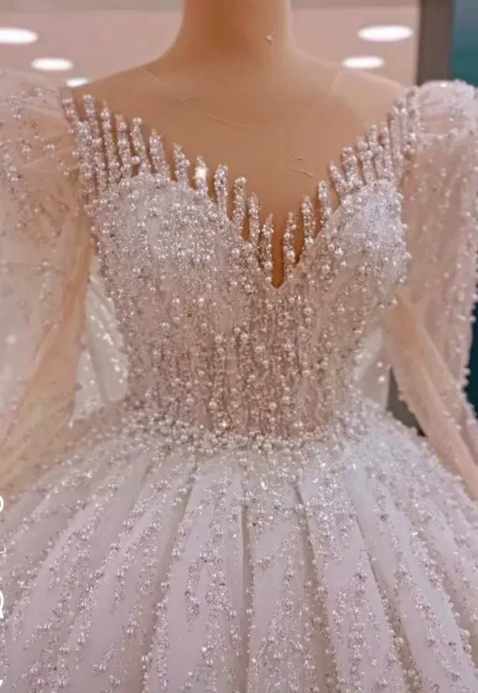 فروش زیر قیمت لباس عروس های برند عربی واروپایی|لباس|شیراز, قصرالدشت|دیوار