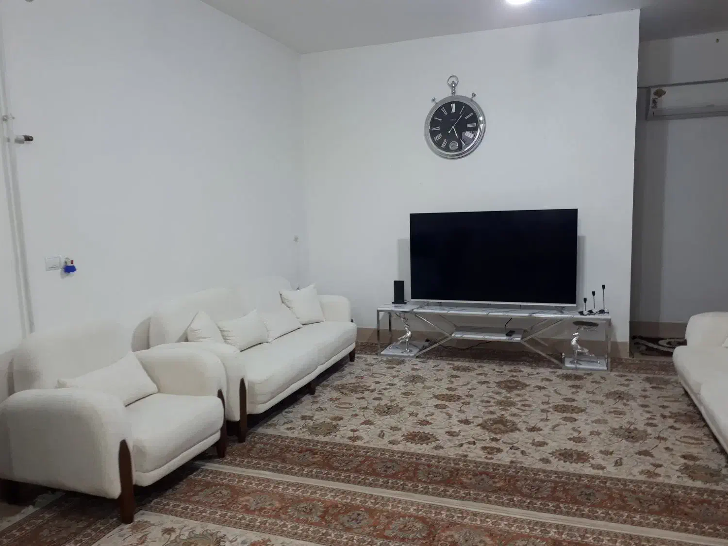 مبل مینیمال کاملا نو|مبلمان خانگی و میز عسلی|سرپل ذهاب, |دیوار