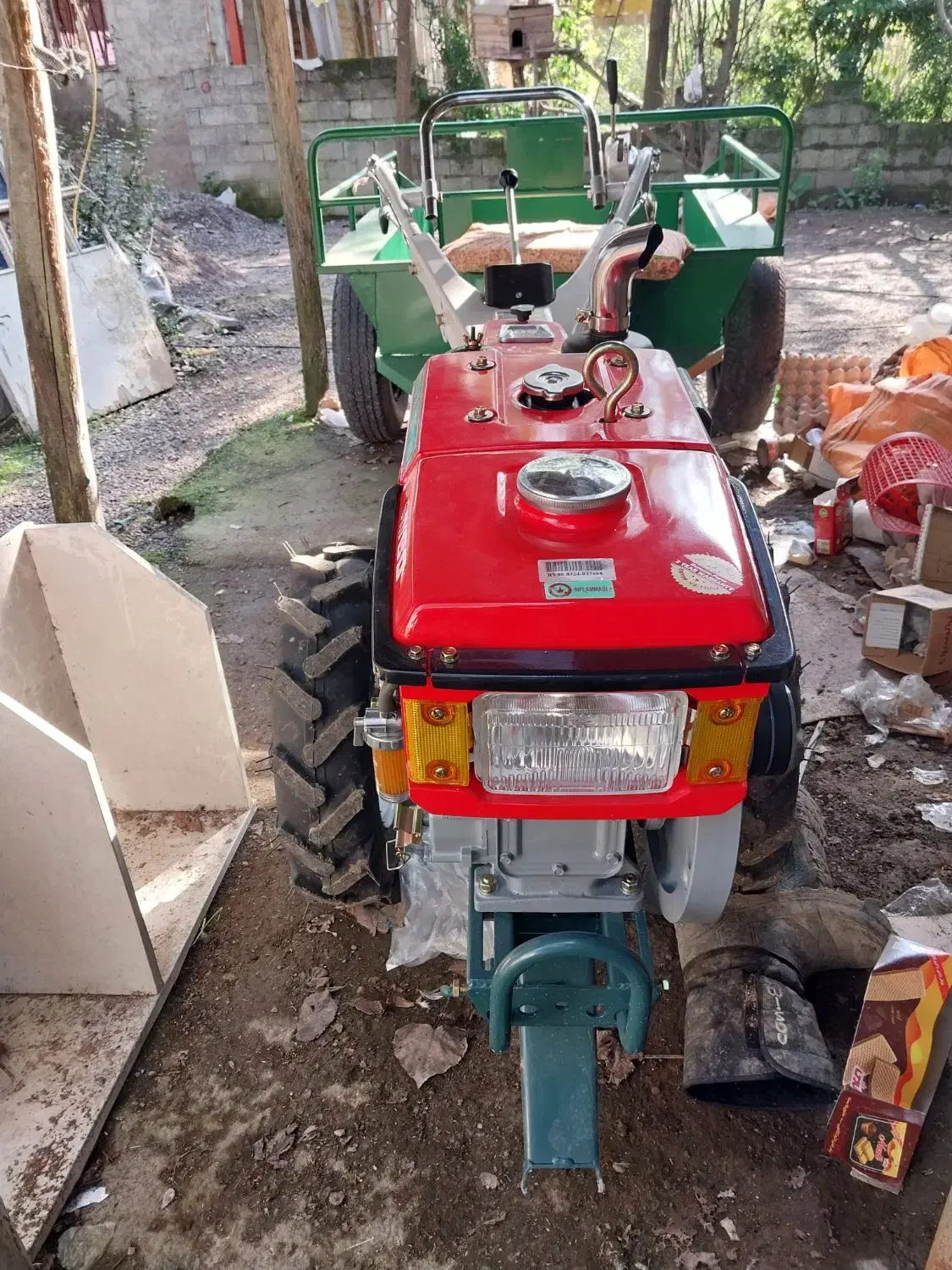 تیلرکشاورزی خشک با تمام ادوات وبارکش|ماشین‌آلات صنعتی|سیاهکل, |دیوار