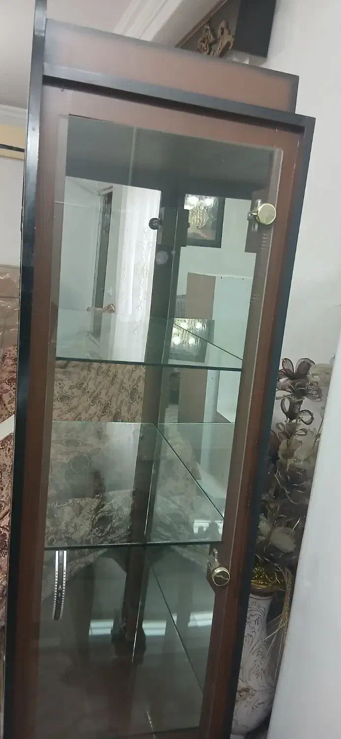 ویترین درجه یک در حد نو|بوفه، ویترین، کنسول|بابل, |دیوار