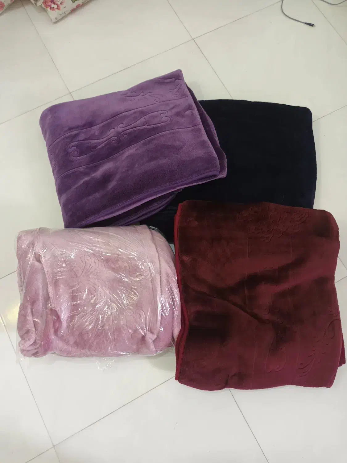 پتو و تشک|رختخواب، بالش، پتو|خمینیشهر, |دیوار