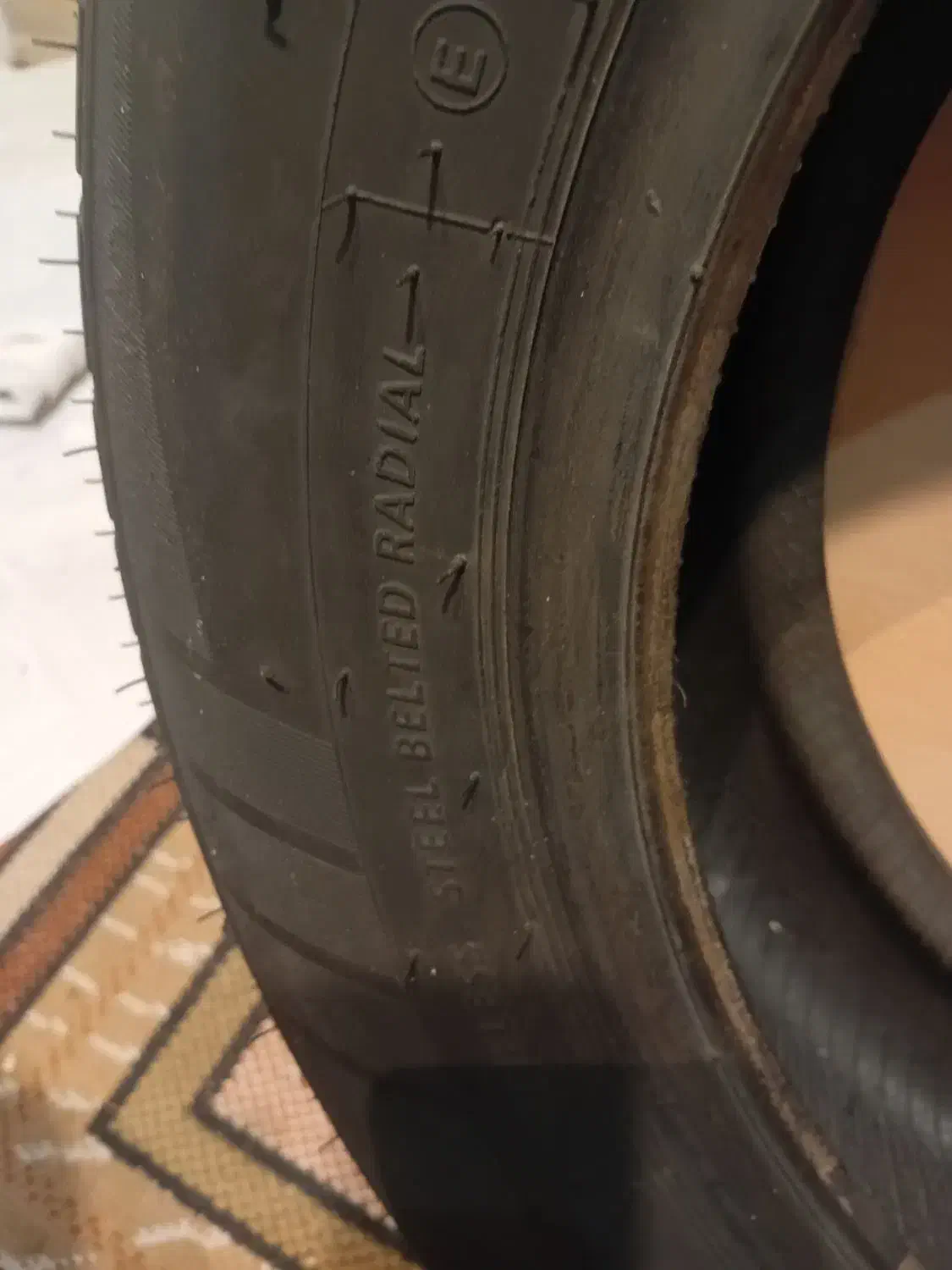 لاستیک پژو نو و مزدا وانت|قطعات یدکی و لوازم جانبی|کاشان, درب جوشقان|دیوار