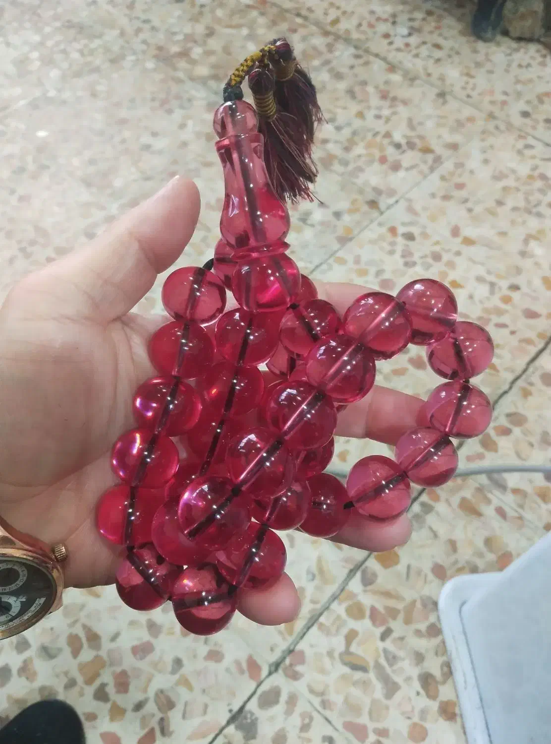 تسبیح سندلوس|کلکسیون اشیاء عتیقه|بانه, |دیوار