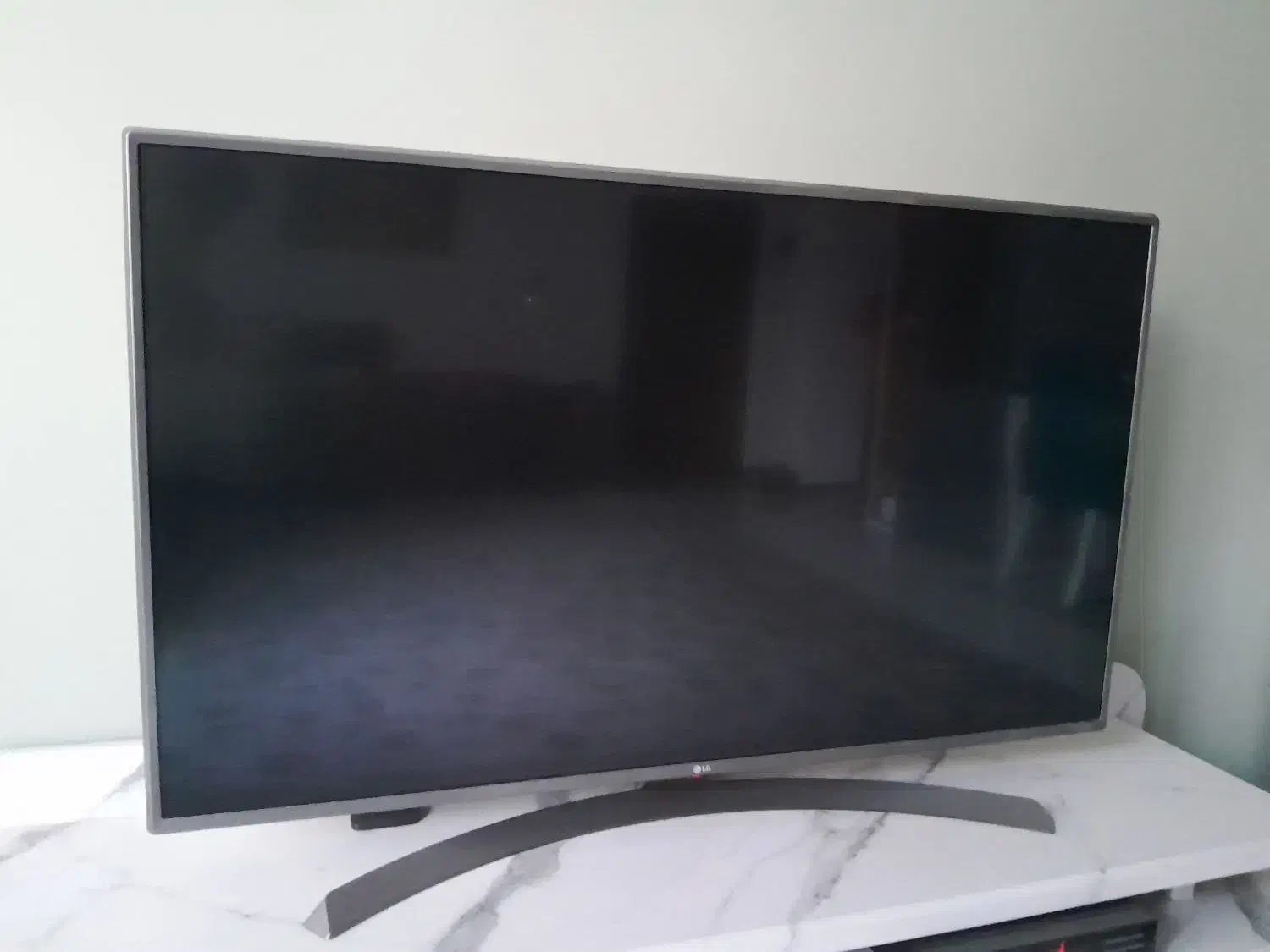تلویزیون ۴۹ اینچ 4k LG|تلویزیون و پروژکتور|شیراز, فرگاز|دیوار