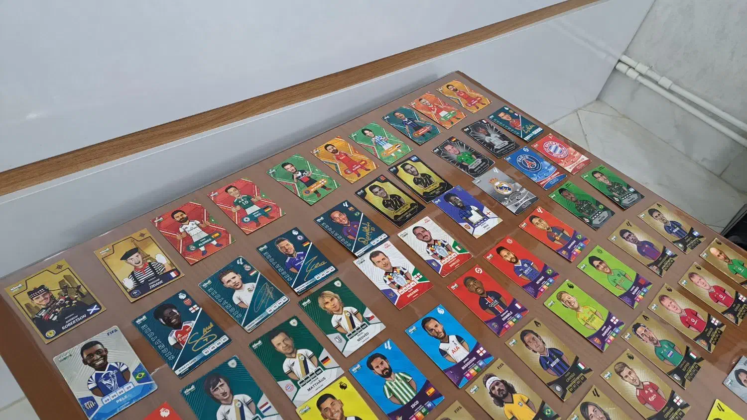 سه میلیون|اسباب‌‌بازی|هشتگرد, شهرک راه آهن|دیوار