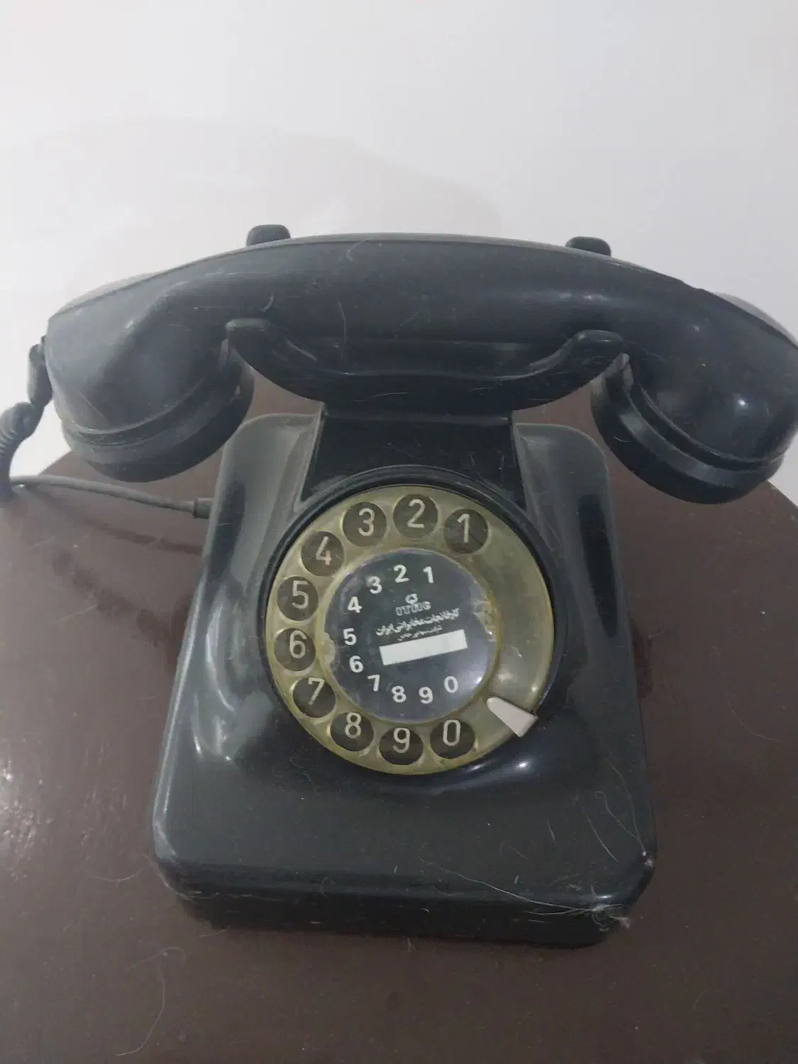 تلفن بسیار قدیمی کاملا سالم|تلفن رومیزی|کرمانشاه, |دیوار