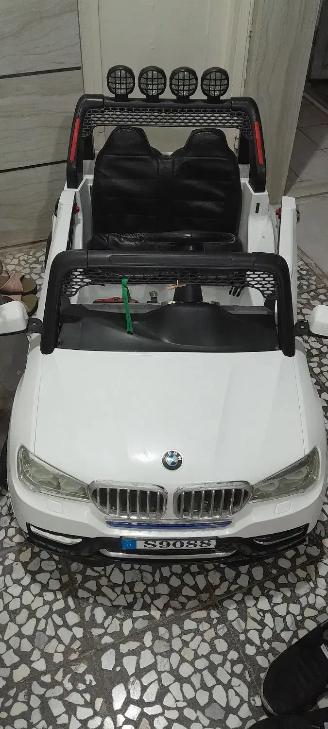 ماشین شارژی|اسباب‌بازی بچه|خرم‌آباد, |دیوار