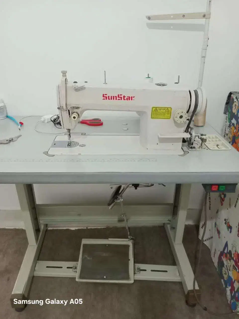 چرخ خیاطی صنعتی|چرخ خیاطی و ریسندگی|مهاباد (آذربایجان غربی), |دیوار