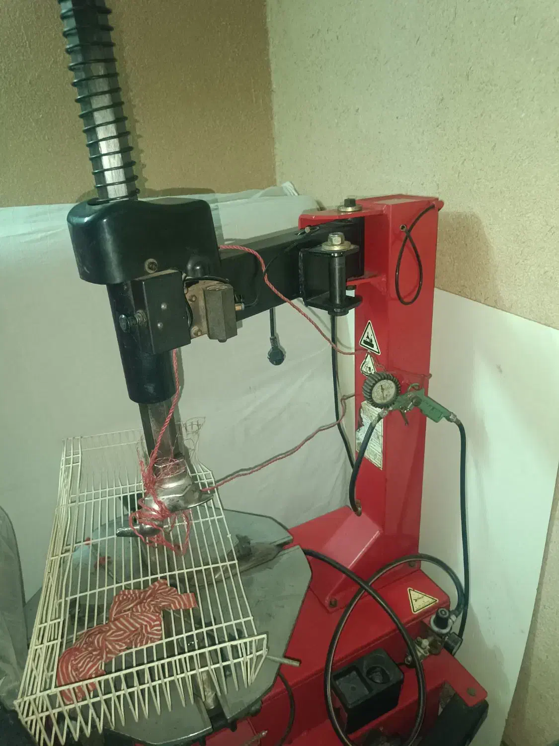 دستگاه بالانس و لاستیک درآر در حد نو بهترین مارک|ماشینآلات صنعتی|اهواز, شریعتی جنوبی|دیوار