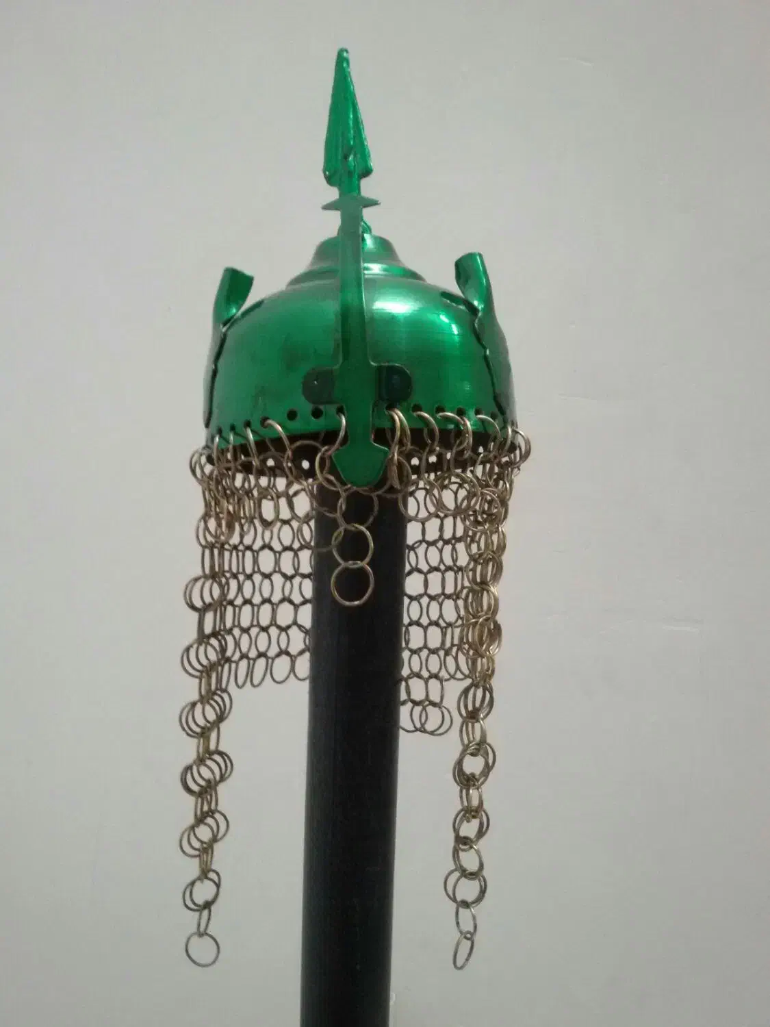 مینی کلاه خود|کلکسیون اشیاء عتیقه|قم, نیروگاه|دیوار