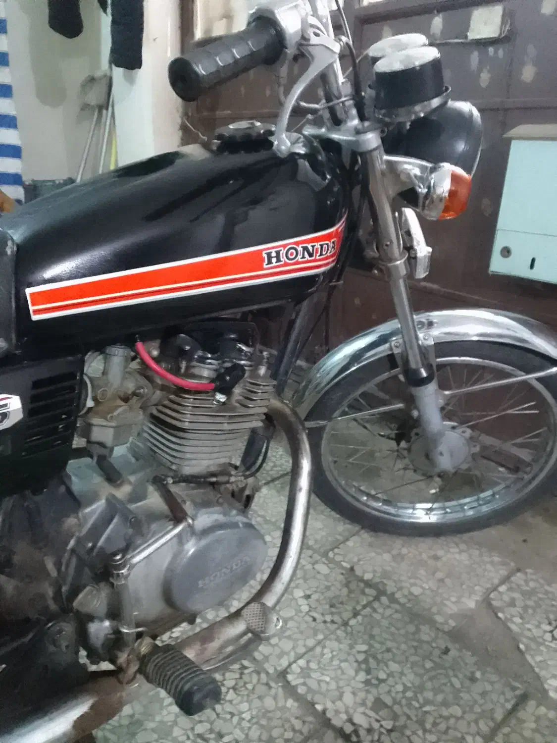 هندا سی جی|موتورسیکلت|لنگرود, |دیوار