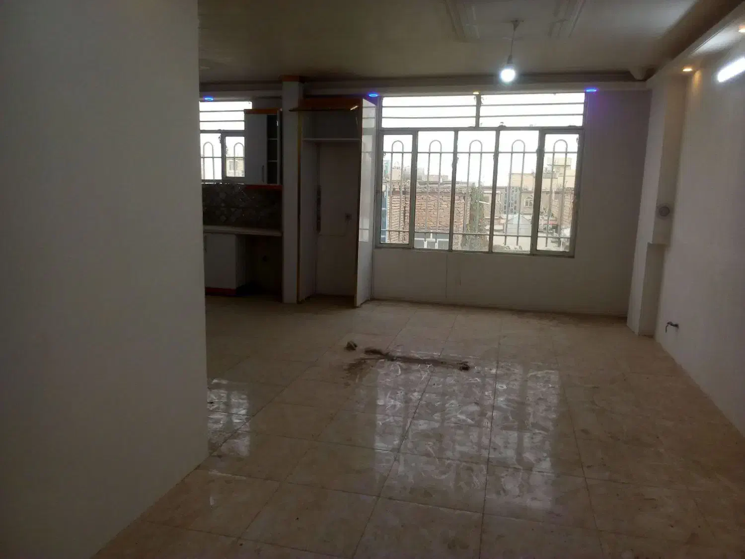 اپارتمان۱۱۰متری ۲ خواب طبقه اول توس۹۱|اجارهٔ آپارتمان|مشهد, شهید بصیر|دیوار