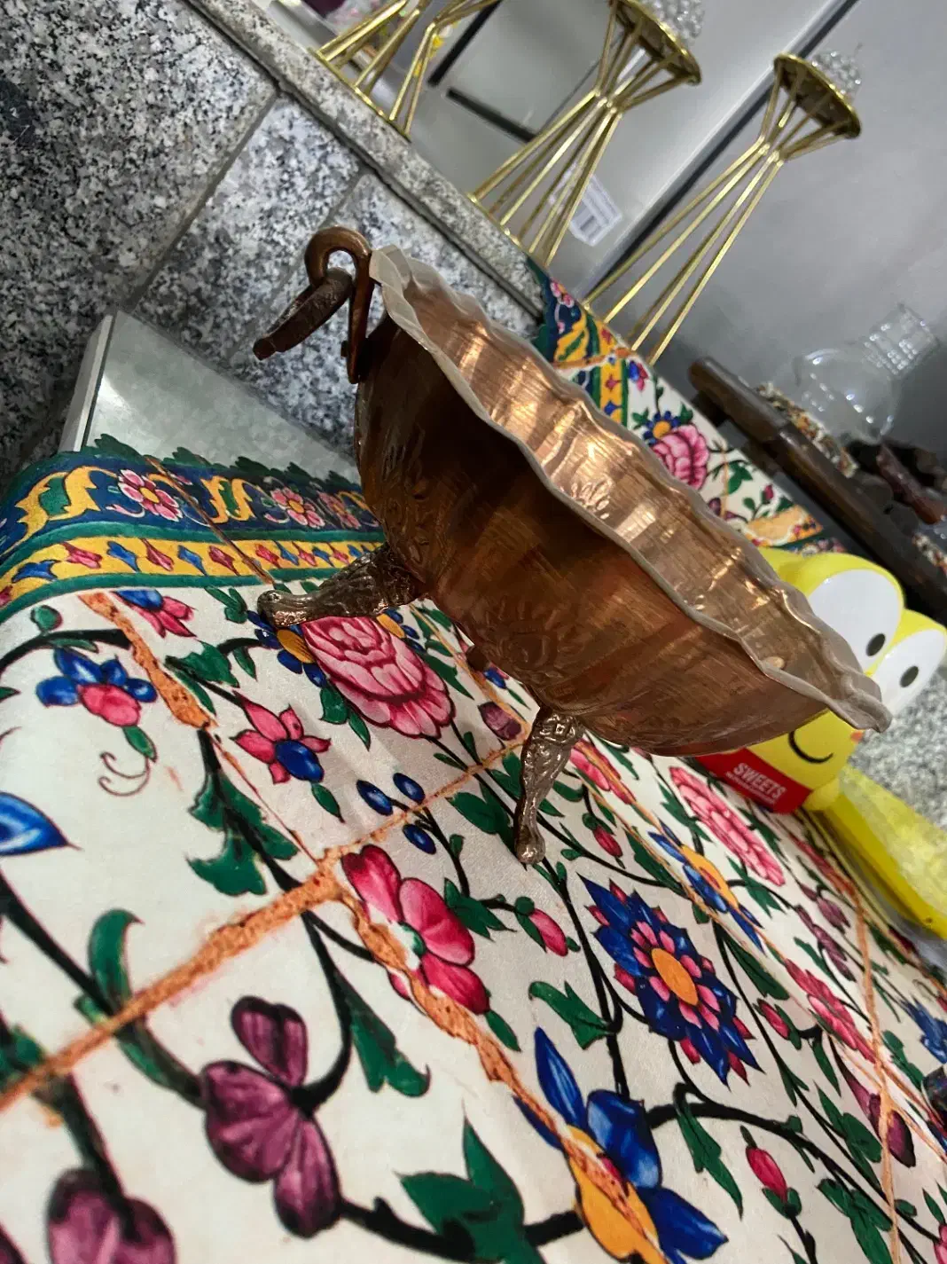 ظرف مسی و جا شمعی|ظروف سرو و پذیرایی|قم, آزادگان|دیوار