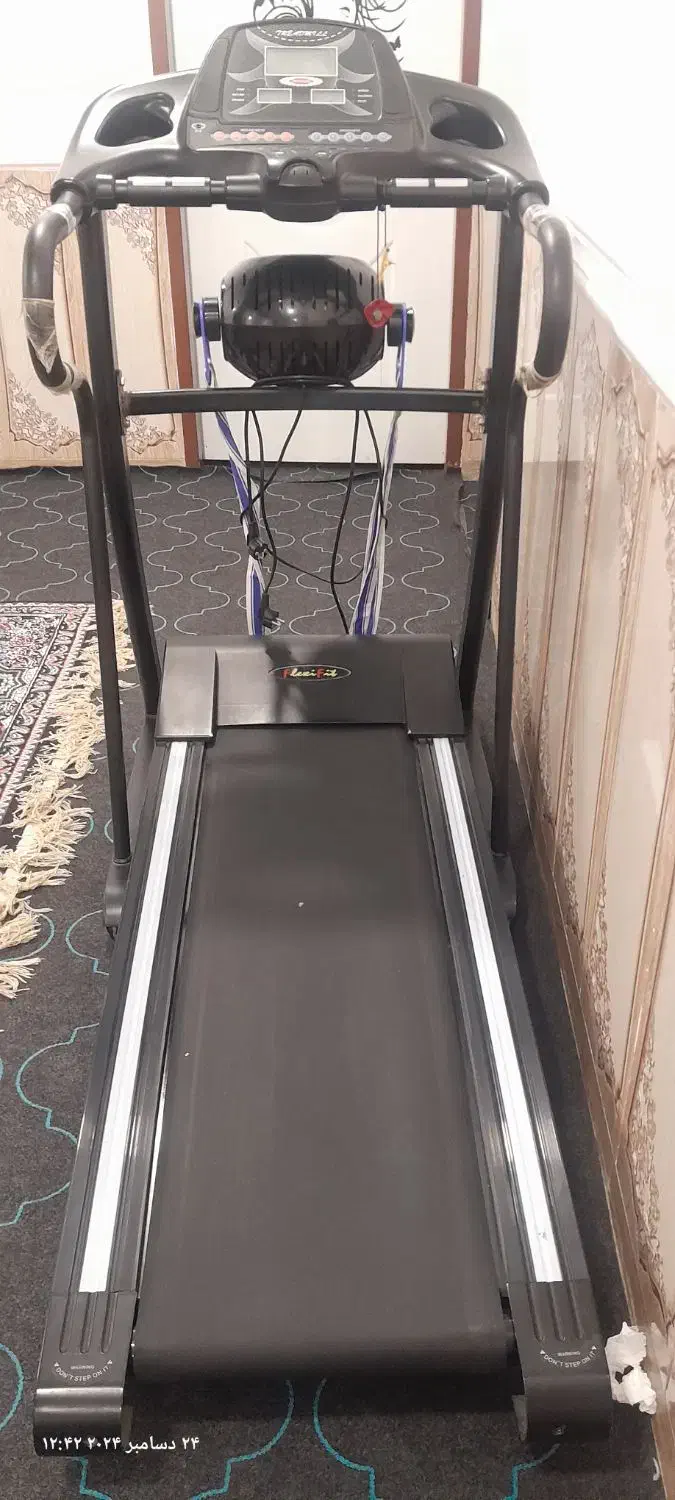 تردمیل|تجهیزات ورزشی|آغاجاری, |دیوار