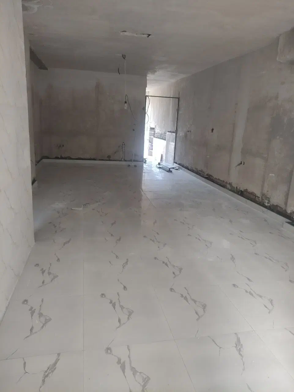 ۱۵ سال تجربه، کاشی و سرامیک کاری حرفه‌ای|خدمات پیشه و مهارت|اردبیل, |دیوار