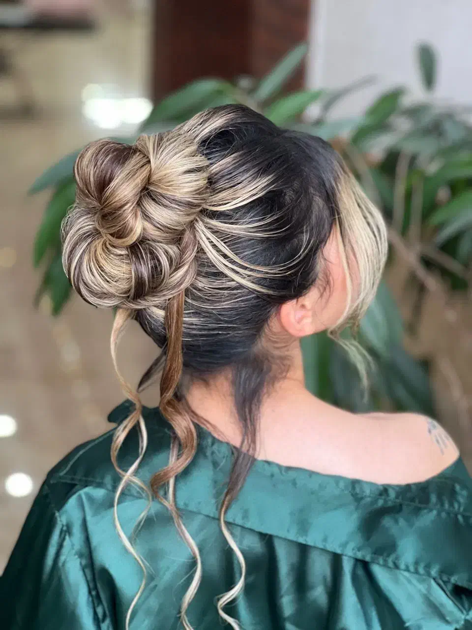 ۳۰٪اف شنیون میکاپ|خدمات آرایشگری و زیبایی|لنگرود, |دیوار