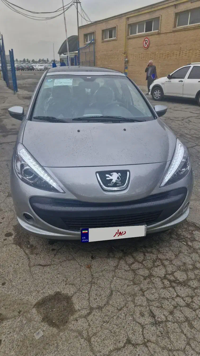 ۲۰۷ دنده پانا|خودرو سواری و وانت|اصفهان, کوی امام|دیوار