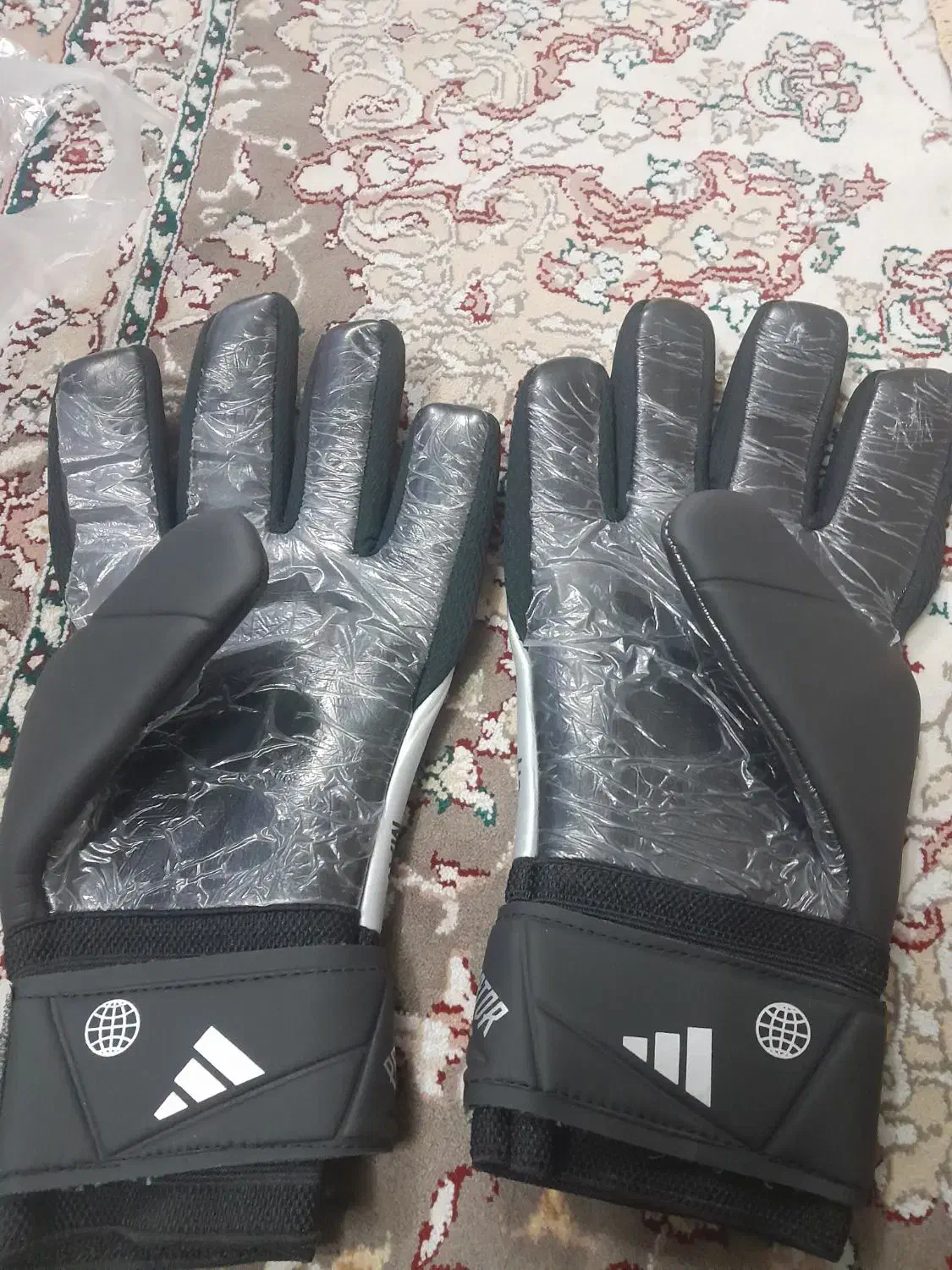 دستکش دروازبانی طرح آدیداس نو|ورزشهای توپی|تبریز, |دیوار