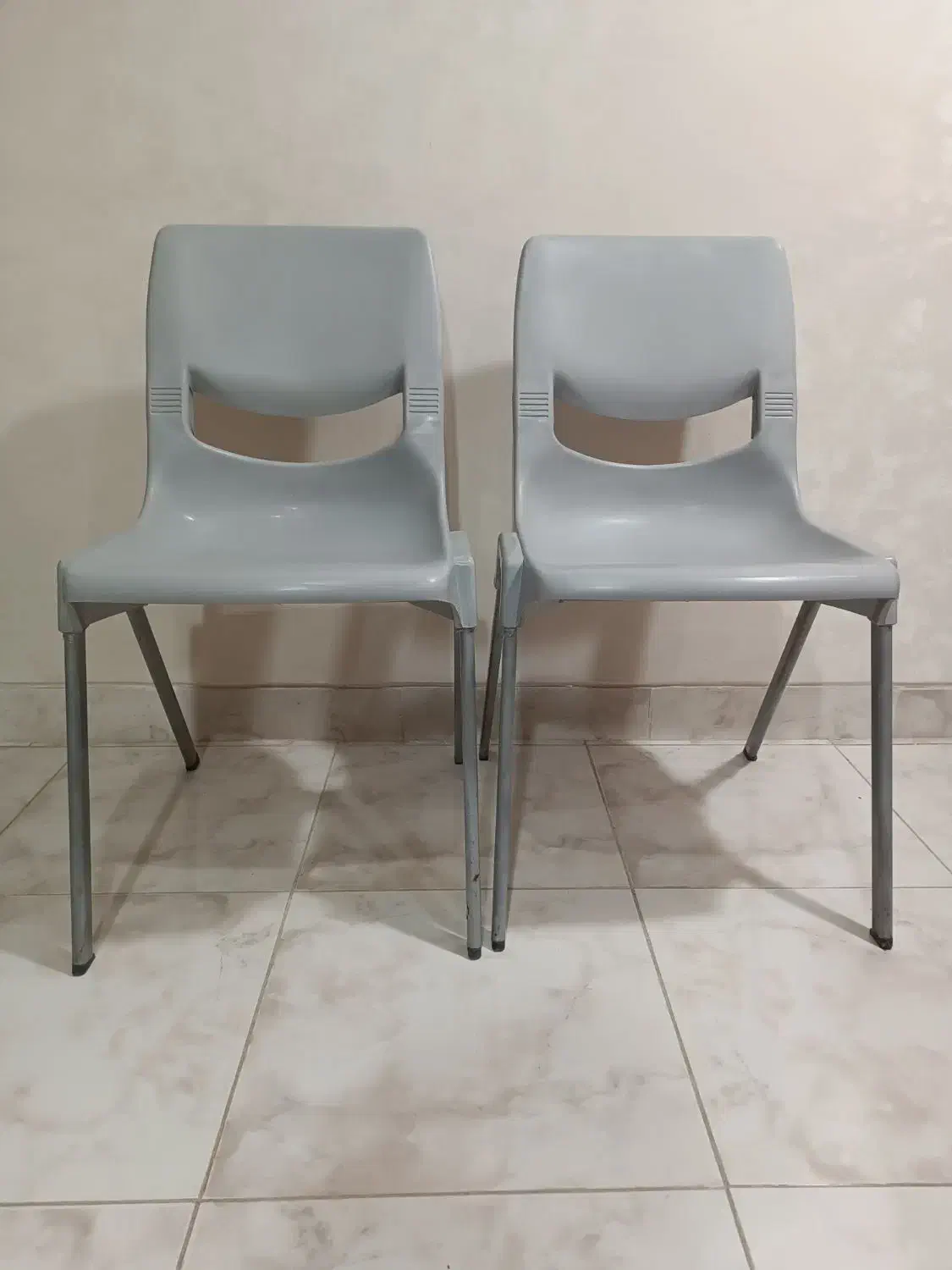 صندلی|صندلی و نیمکت|شیراز, شاه قلی بیگی|دیوار