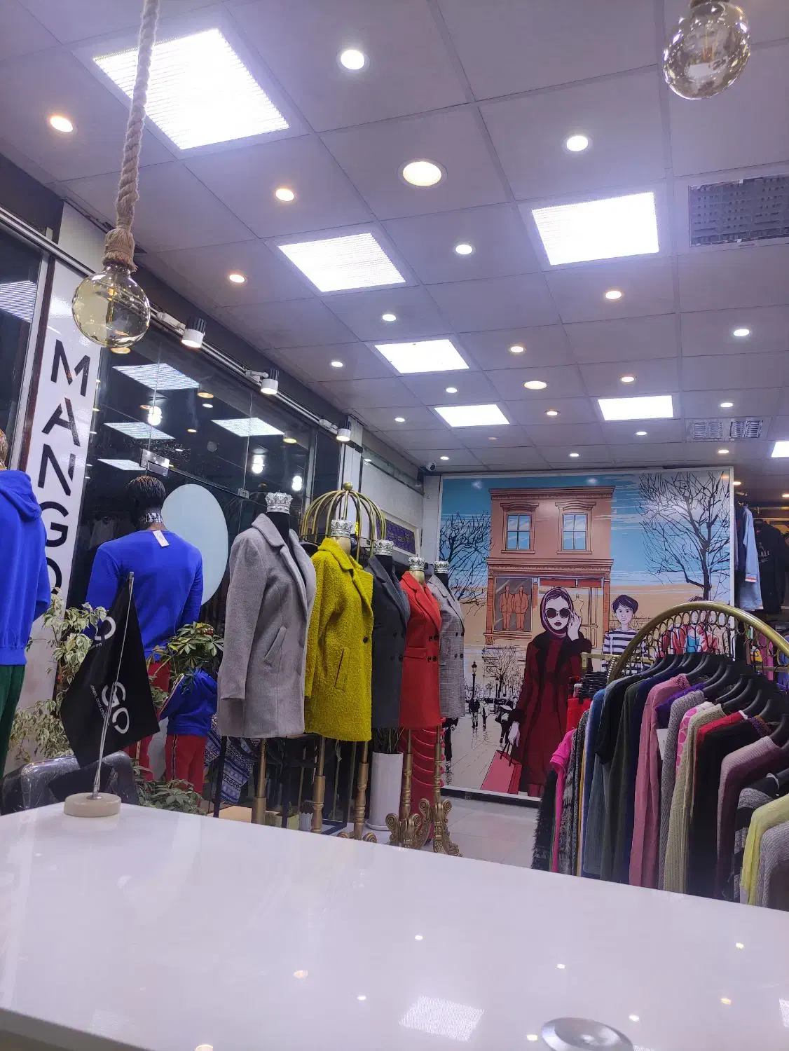 فروشنده خانوم|استخدام بازاریابی و فروش|سنندج, |دیوار