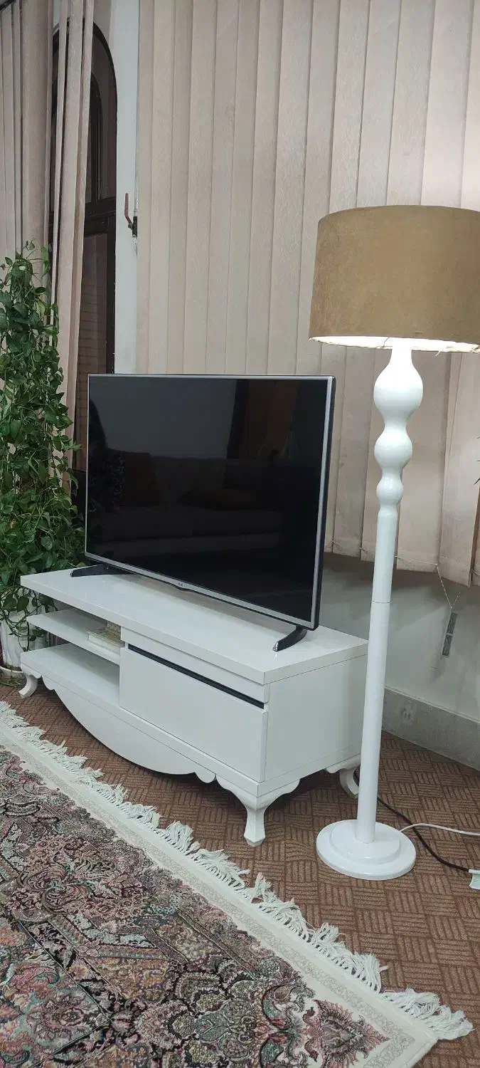 میز تلویزیون با آباژور|میز تلویزیون|فولادشهر, B7|دیوار