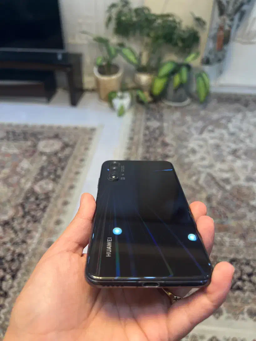 گوشی هواوی نوا 5t سالم بدون خط خش|موبایل|تربتحیدریه, ۴۵ متری|دیوار