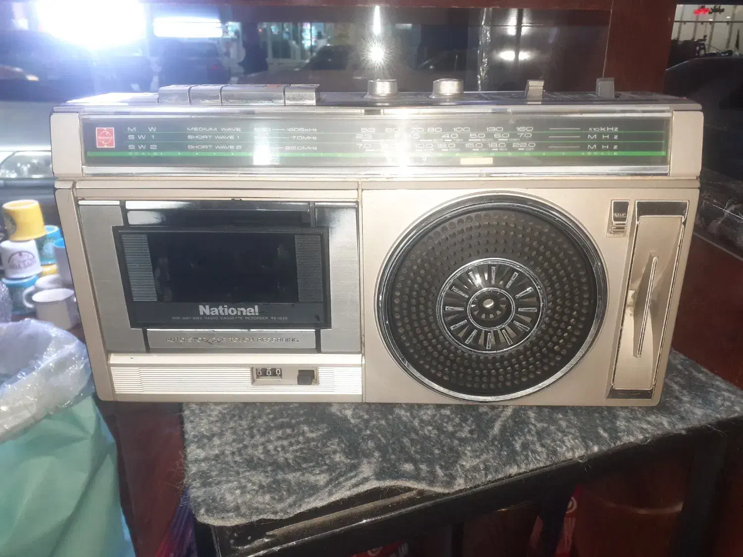 ضبط قدیمی|کلکسیون اشیاء عتیقه|الیگودرز, |دیوار