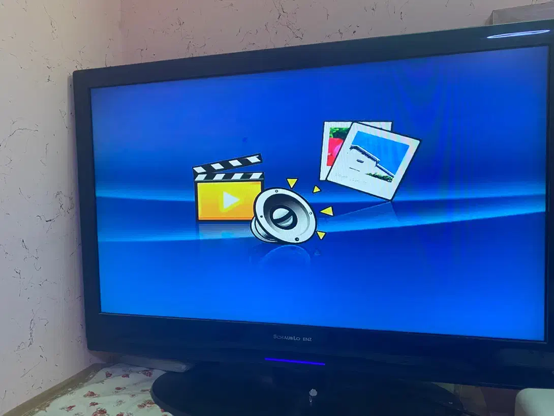 دوعدد ال سی دی ۴۲ مناسب برای اتاق کودک یا دوربین|تلویزیون و پروژکتور|کرمان, |دیوار