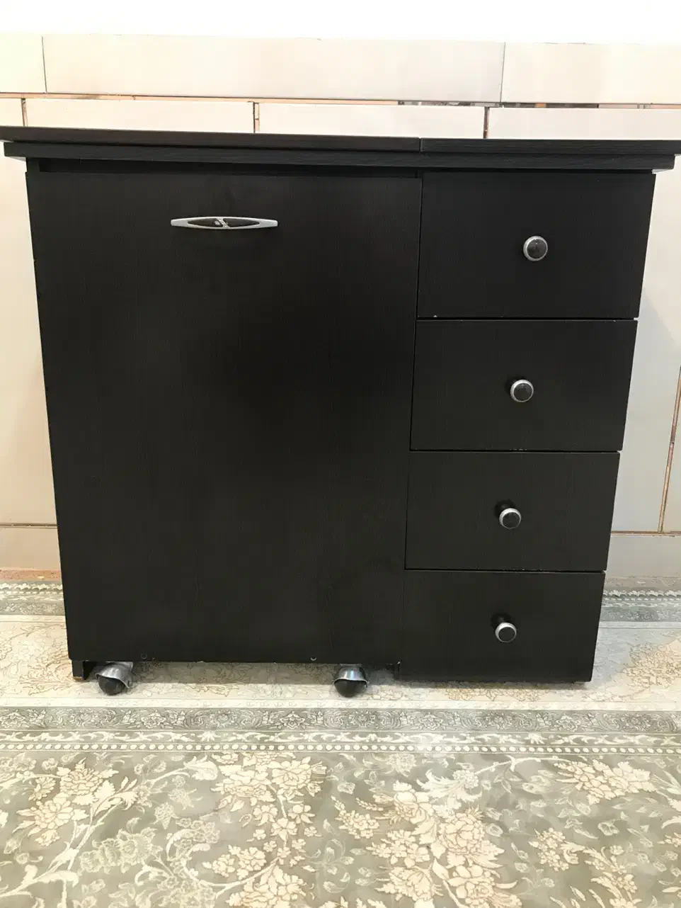 میز اتو و چرخ خیاطی اسانسوری MDF سه کاره با صندلی|لوازم خیاطی و بافتنی|شهرکرد, |دیوار