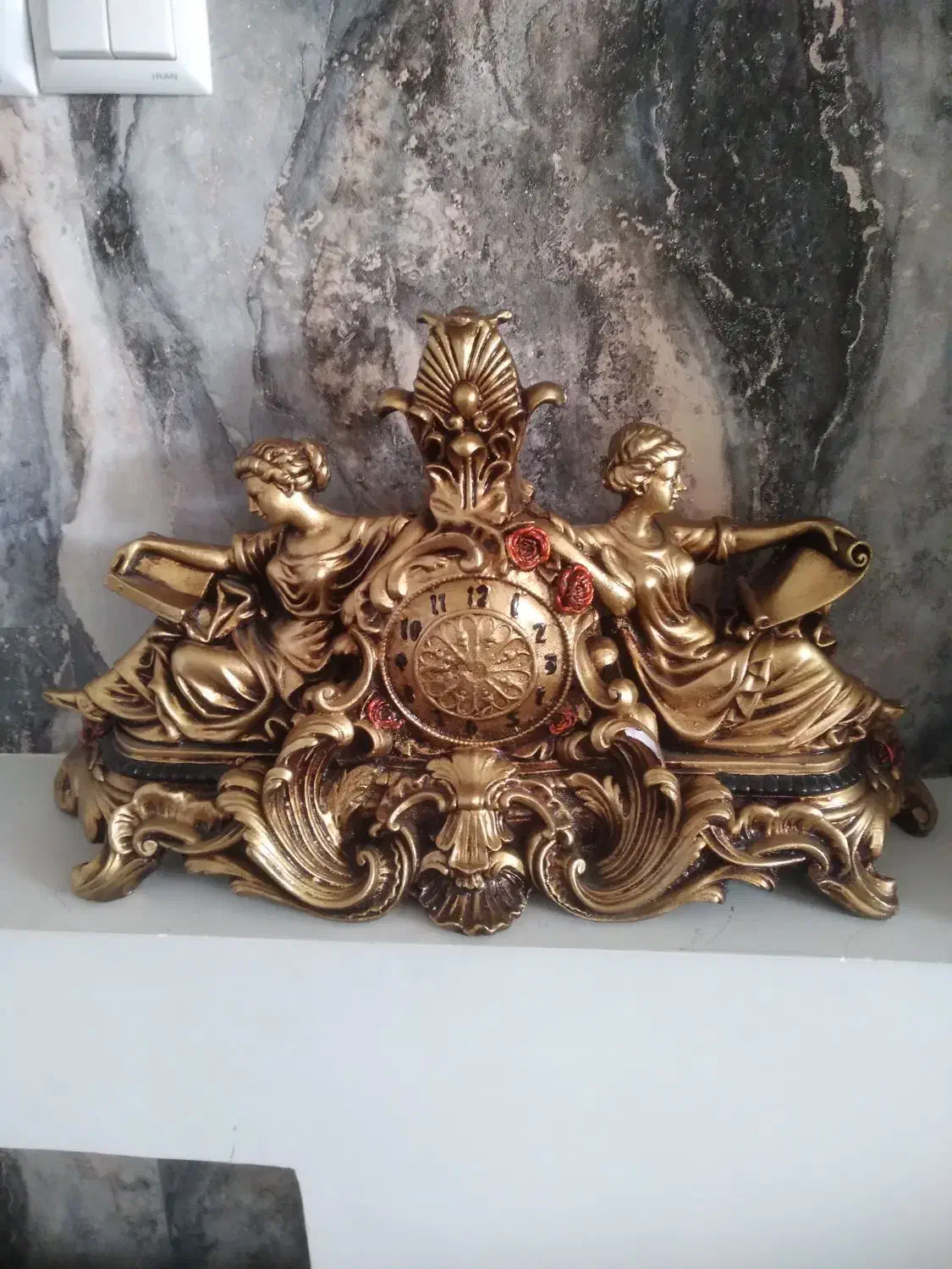 یک عدد مجسمه|کلکسیون اشیاء عتیقه|سلماس, |دیوار