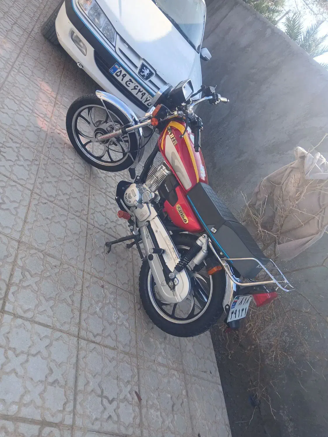 کبیر|موتورسیکلت|ریگان, |دیوار