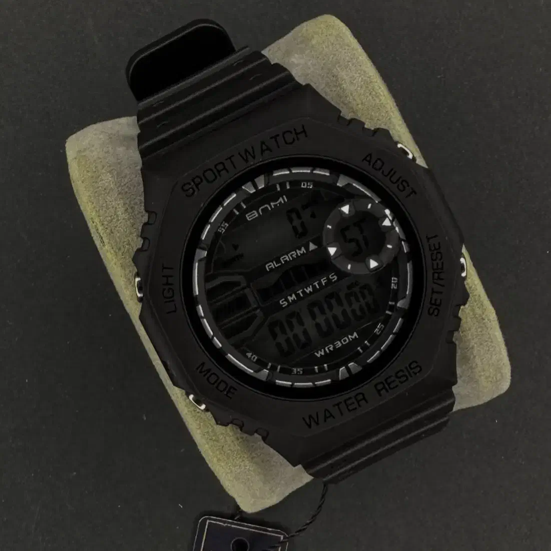 ساعت های شرکتی بنمی  BNMI|ساعت|اصفهان, آزادگان|دیوار