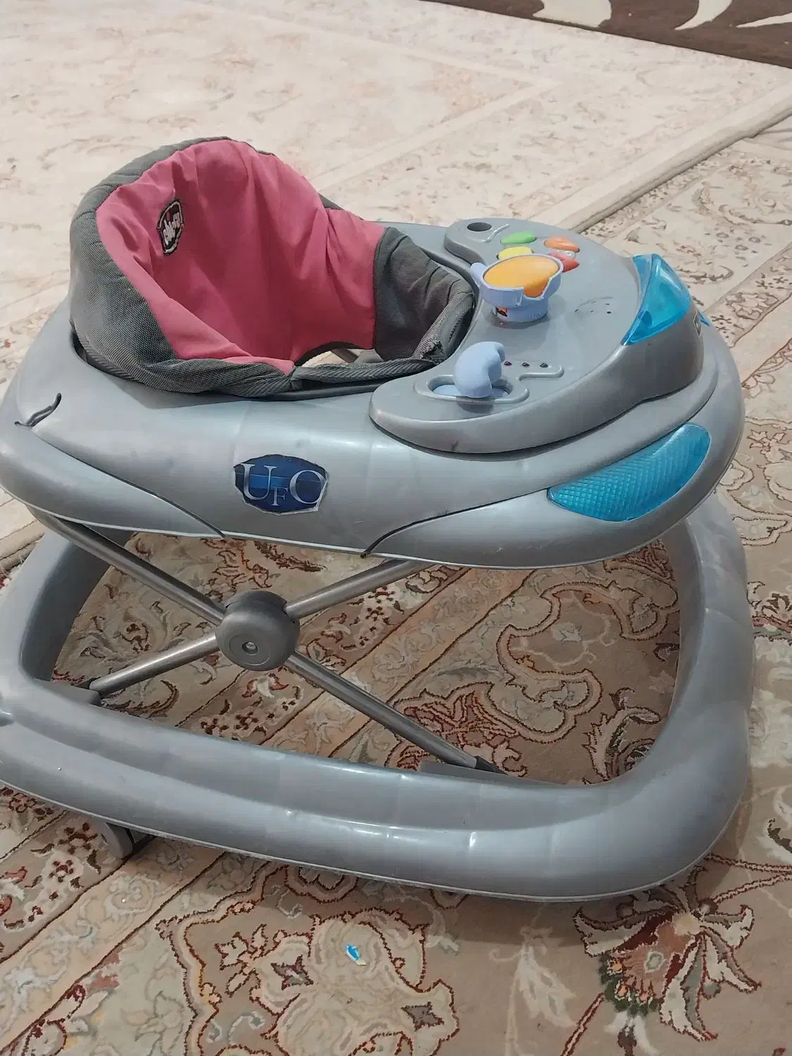 روروک|اسباب و اثاث بچه|استهبان, |دیوار