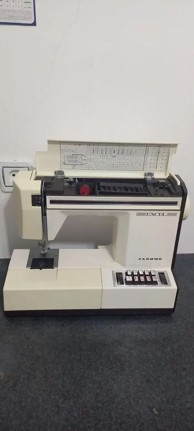 چرخ ژانومه ۶۲۵|چرخ خیاطی و ریسندگی|قائن, |دیوار