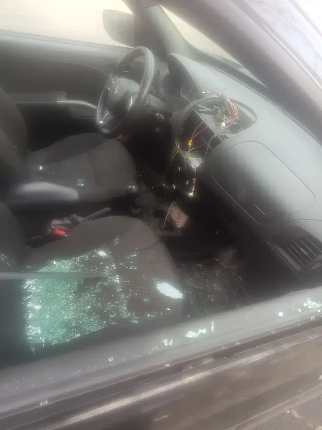 گمشده|اشیا|مشهد, پنجتن|دیوار