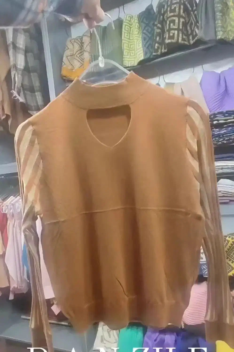 فروش البسه ی زنانه بصورت یکجا ( ۱۲۳ قلم )|لباس|بندر ترکمن, |دیوار