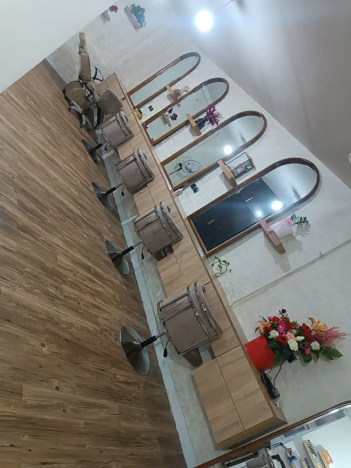 لوازم ارایشگاه|آرایشگاه و سالنهای زیبایی|خرمآباد, |دیوار