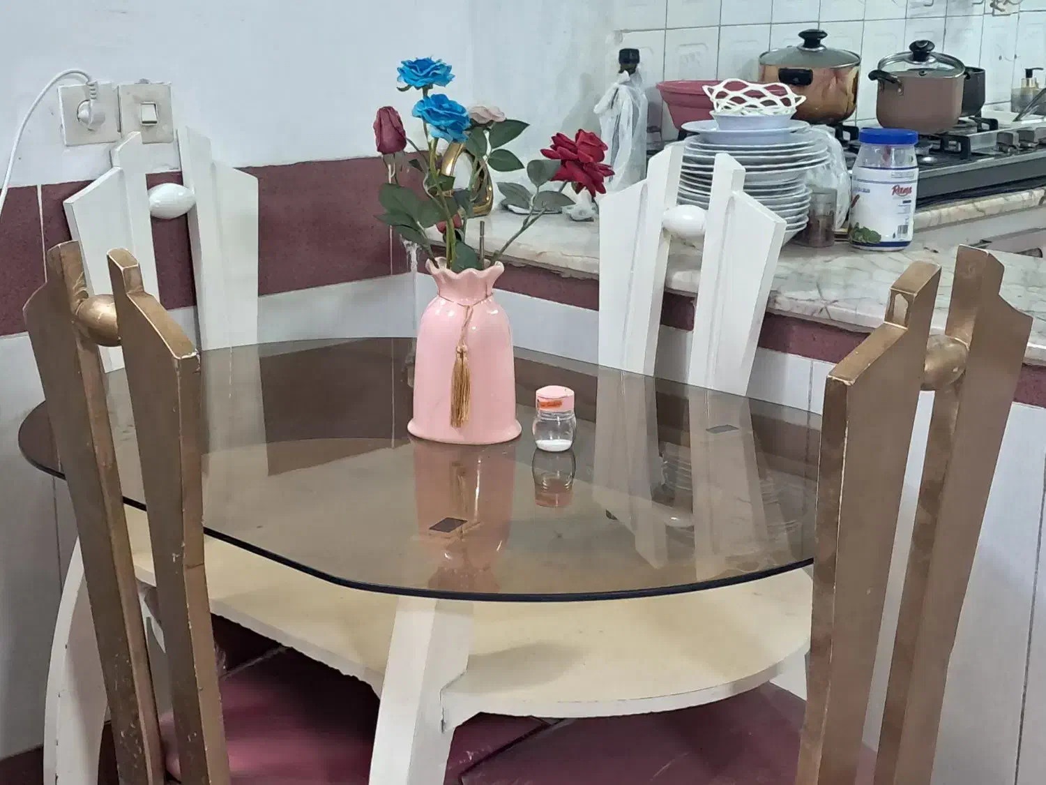 میز ناهارخوری چهار نفره شیشهای و سالم|میز و صندلی غذاخوری|مشهد, رسالت|دیوار