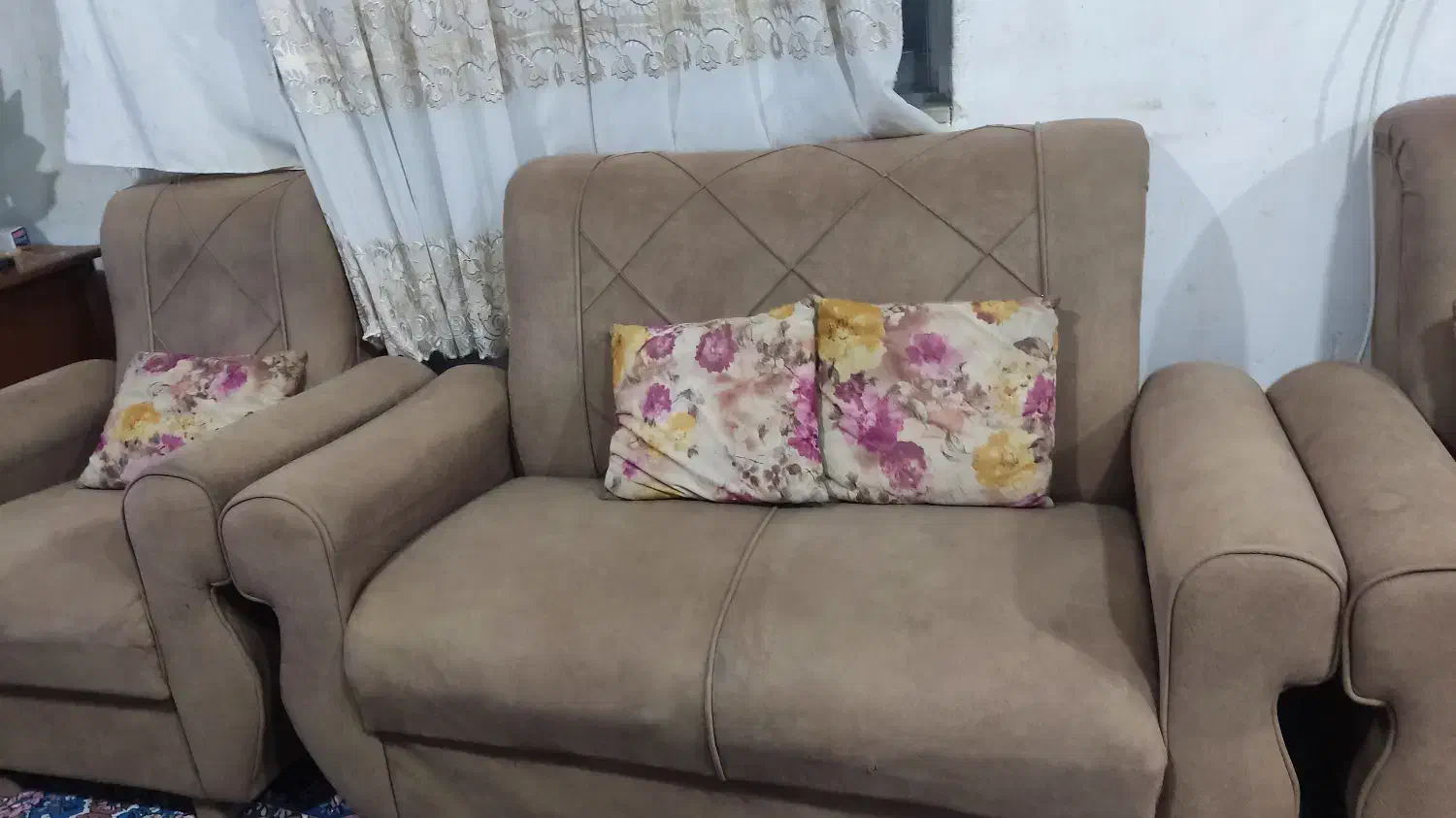 فروش  فوری مبل کمد|مبلمان خانگی و میز عسلی|تولم شهر, |دیوار