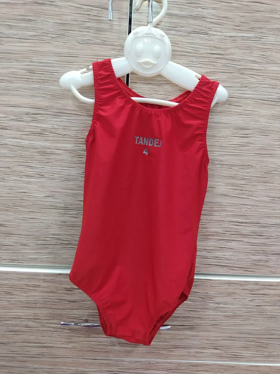 لباس ژیمناستیک|کفش و لباس بچه|ایوان, |دیوار