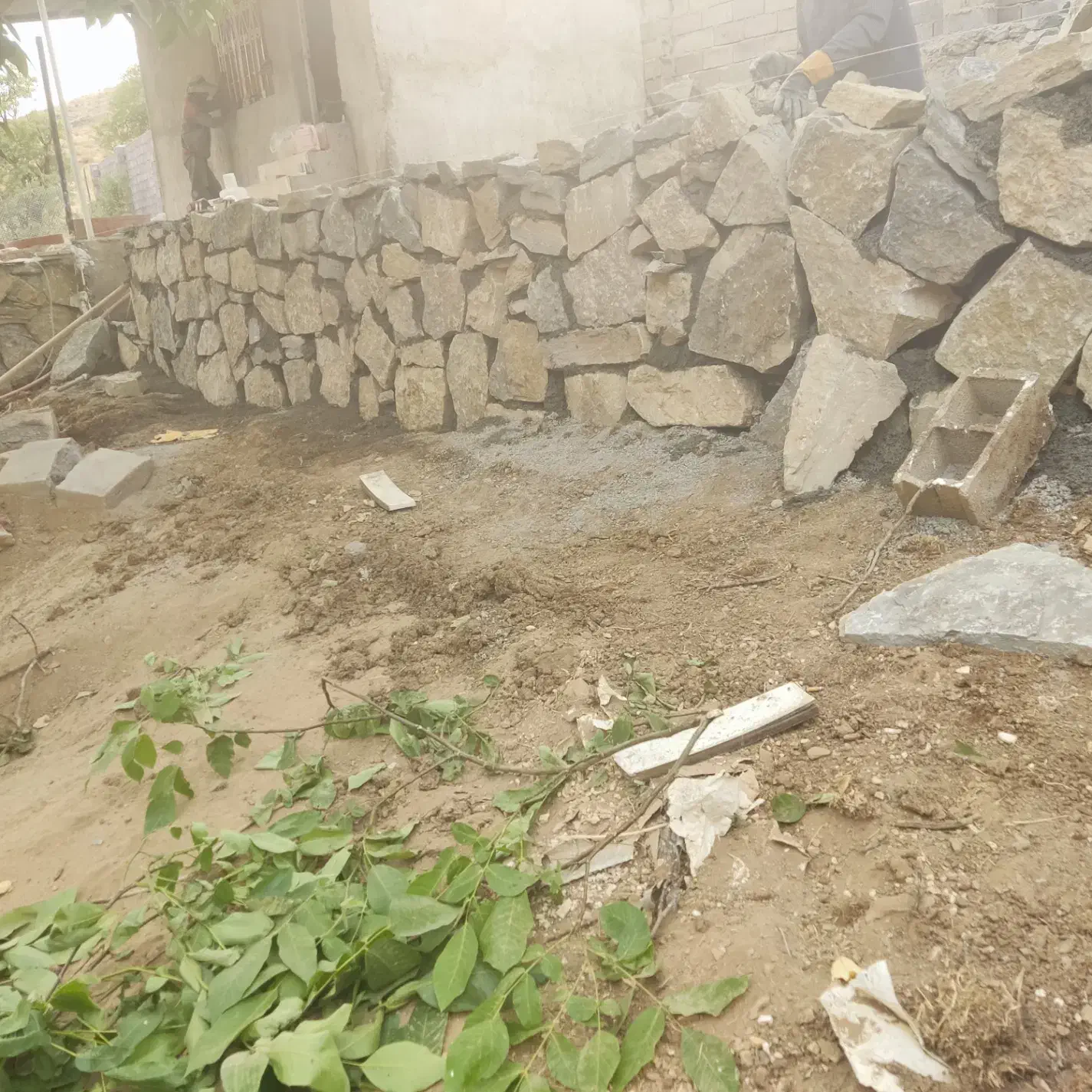 سنگکاری و دیوارچینی بلوک دور باغ|خدمات پیشه و مهارت|همدان, |دیوار