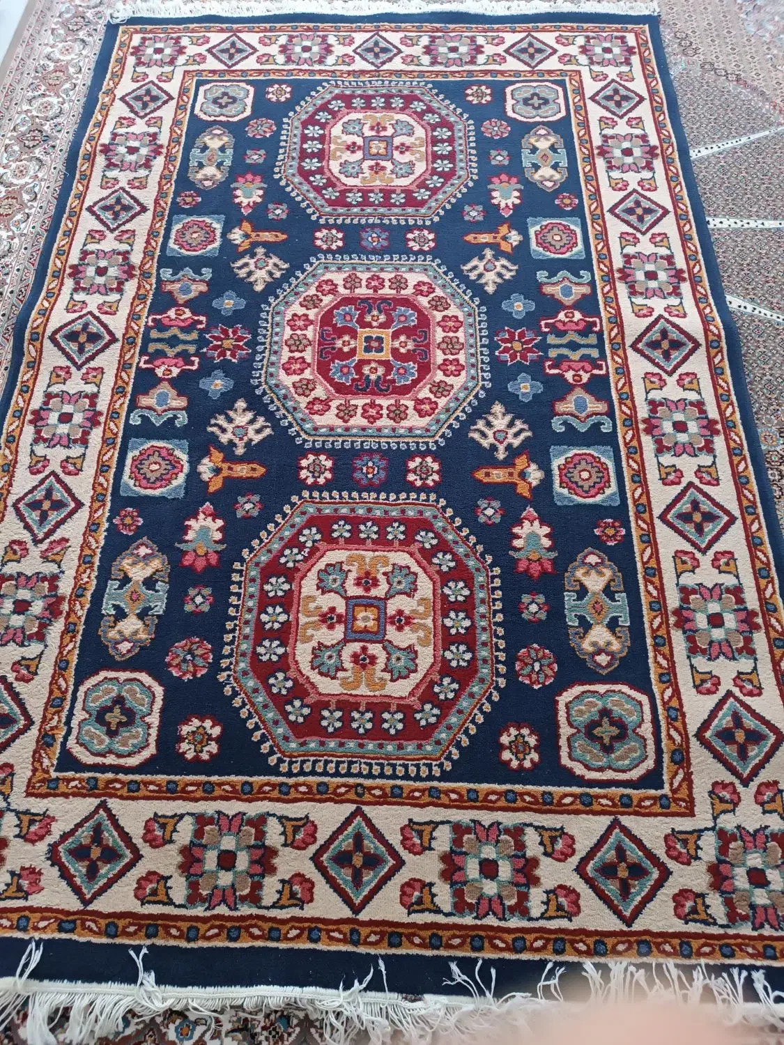 فرش زیبا وتمیز|فرش|اراک, |دیوار