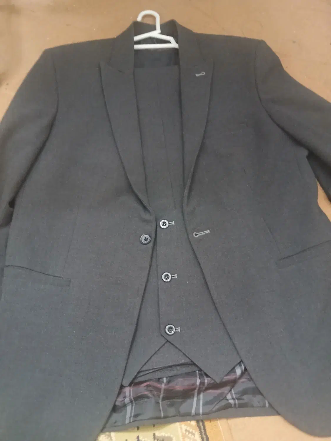 کت وشلوار نو یک بارم پوشیده نشده|لباس|تربتحیدریه, یحیی آباد|دیوار