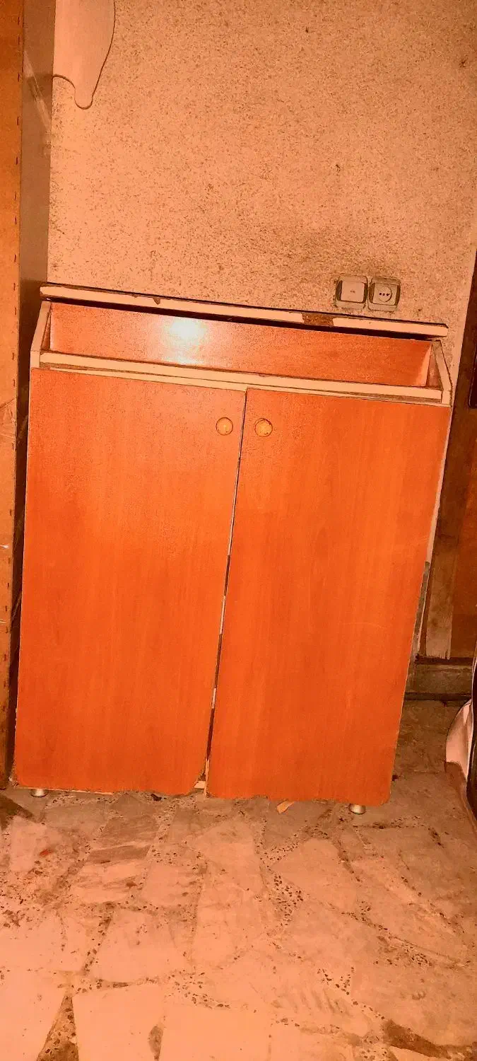 جاکفشی|جاکفشی، کمد، دراور|رشت, حمیدیان|دیوار