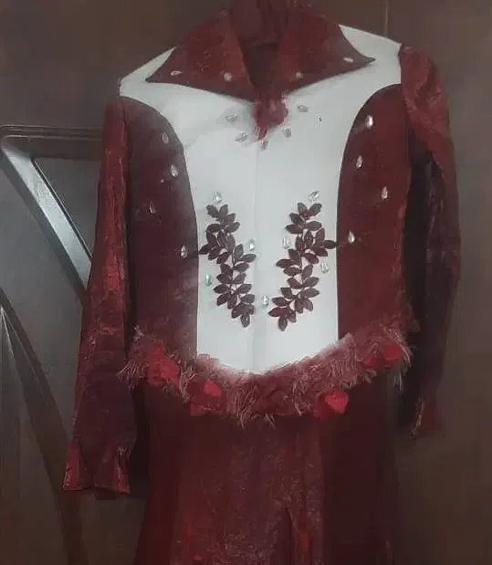 کت و دامن مجلسی|لباس|رشت, نیروی دریایی|دیوار