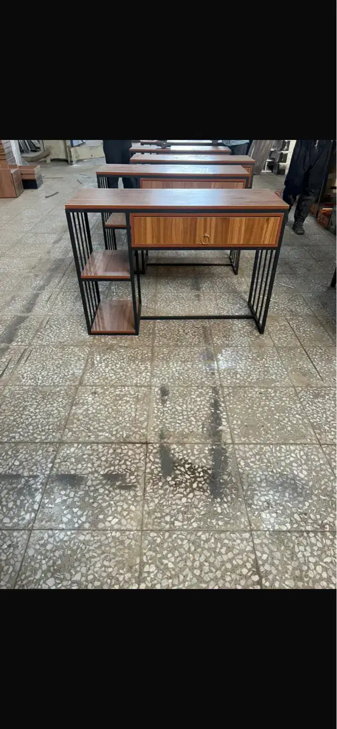 میزبدنه قوطی فلزی در طرح های مختلف انواع میز اداری|میز تحریر و کامپیوتر|بجنورد, |دیوار