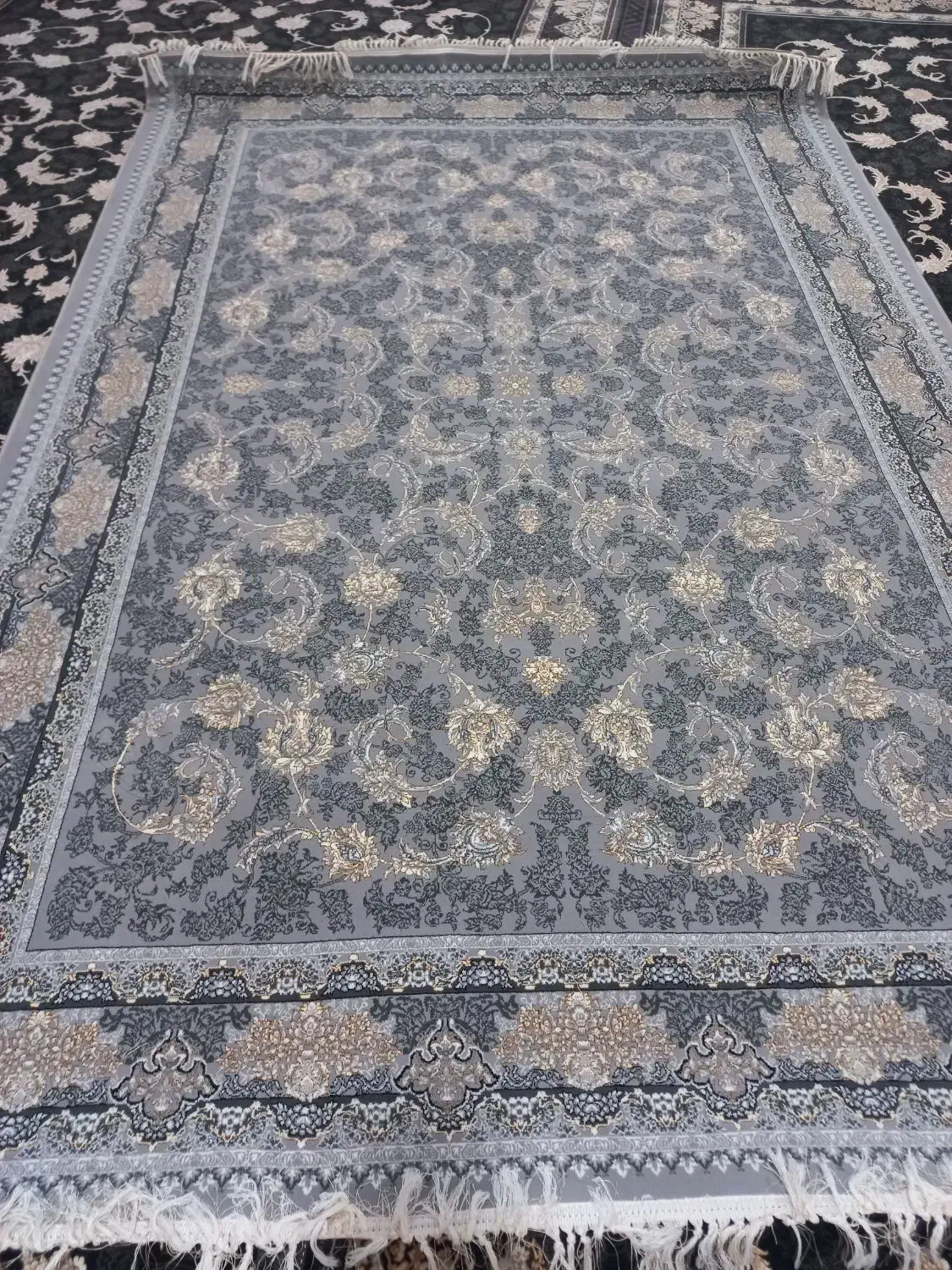 فرش۶متری۲عدد۱۰۰۰شانه.  آکبند|فرش|همدان, |دیوار